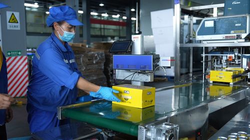 紅果經(jīng)濟(jì)開發(fā)區(qū) 假期不停工,企業(yè)生產(chǎn)忙